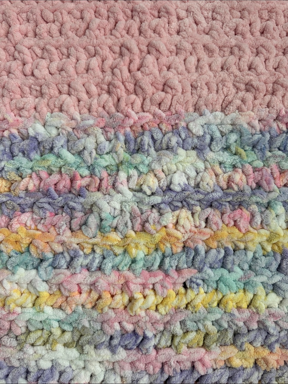 NWOT Plush Pink Pastel Patch Throw Blanket - Picture 4 of 5